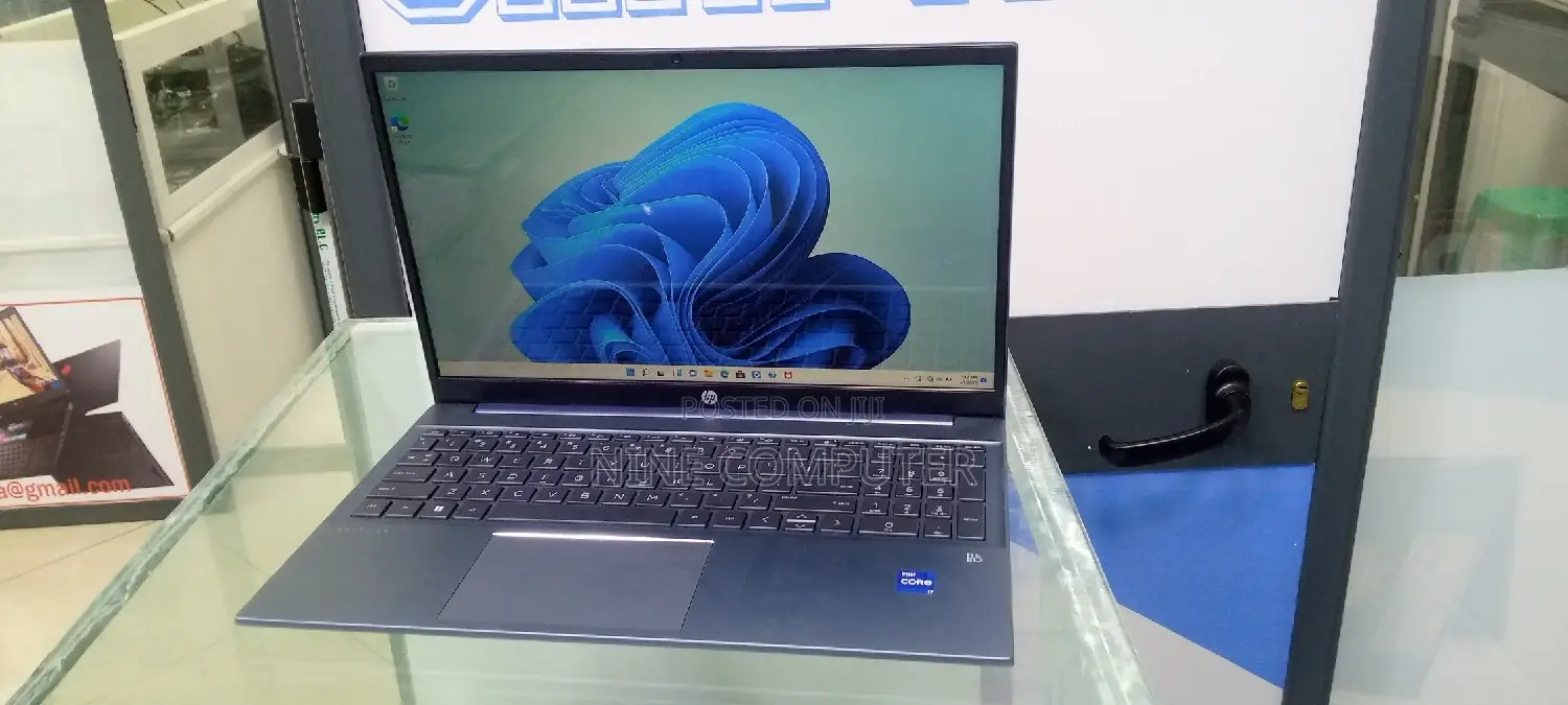 New Laptop HP Pavilion 15 8GB Intel Core I7 SSD 512GB