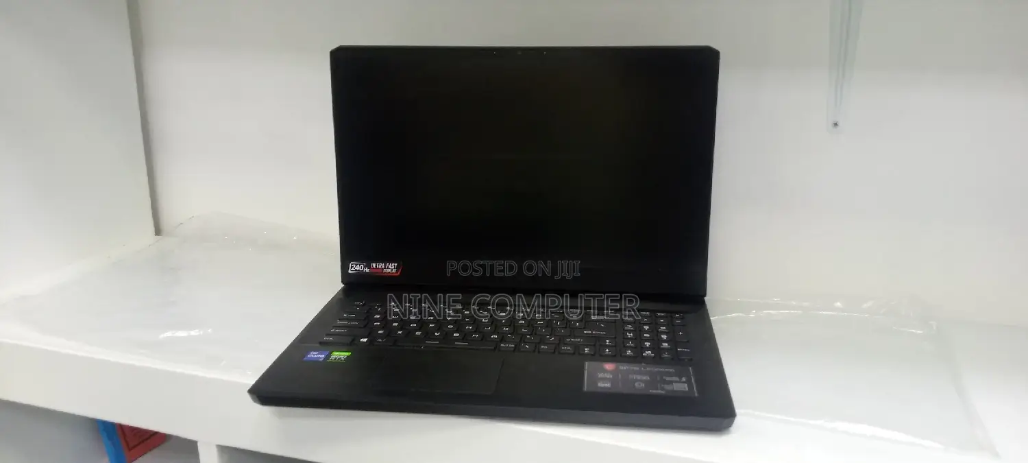 New Laptop MSI GP75 Leopard 16GB Intel Core I7 SSD 1T