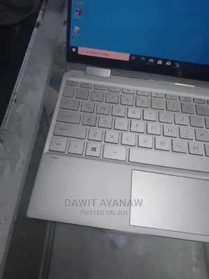 New Laptop HP Spectra 13 16GB Intel Core I7 SSD 512GB