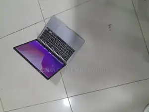 Photo - New Laptop Apple MacBook Pro M1 8GB Apple M1 Pro SSD 256GB