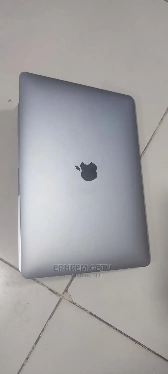 New Laptop Apple MacBook Pro M1 8GB Apple M1 SSD 256GB