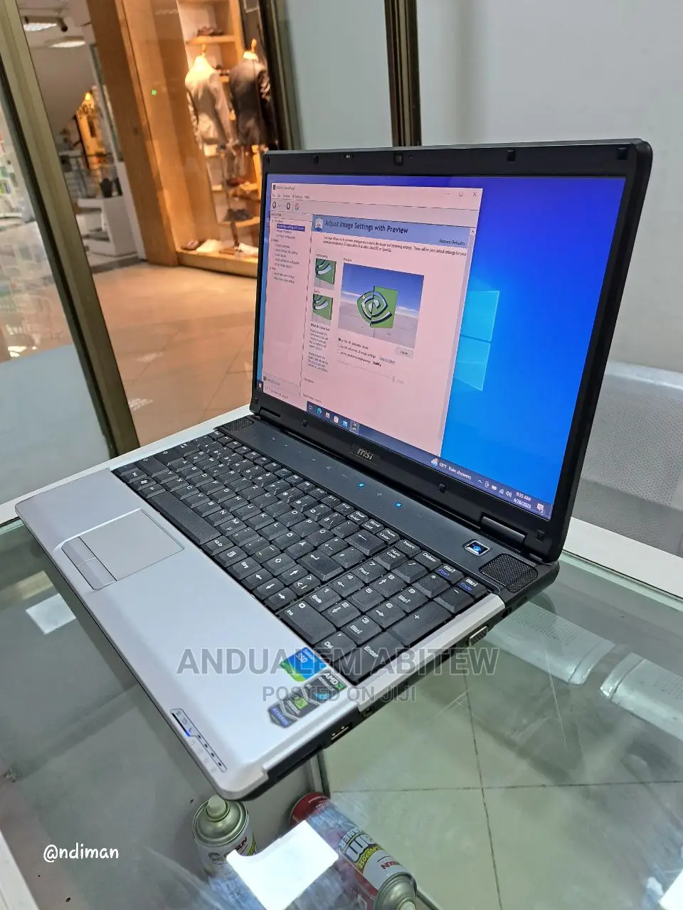 New Laptop MSI VR630 4GB AMD SSD 256GB