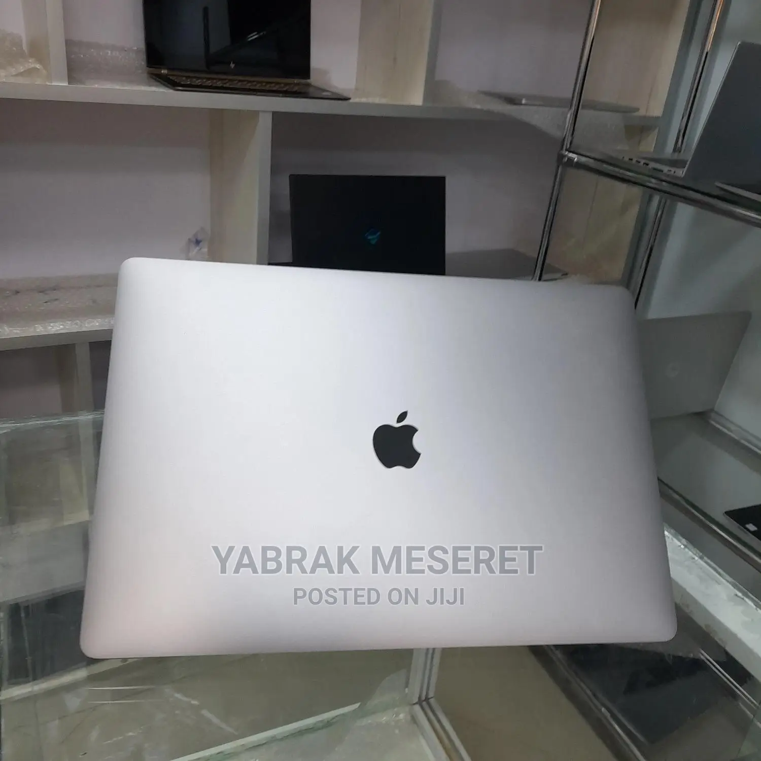 New Laptop Apple MacBook Pro 2019 32GB Intel Core I7 SSD 512GB