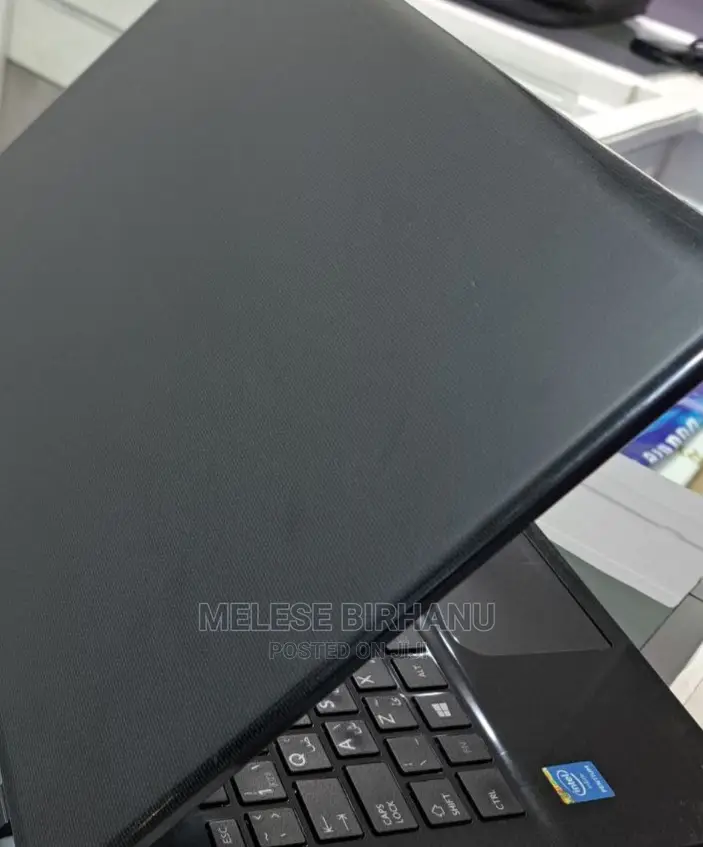 Laptop Toshiba C50 4GB Intel Core I5 HDD 500GB