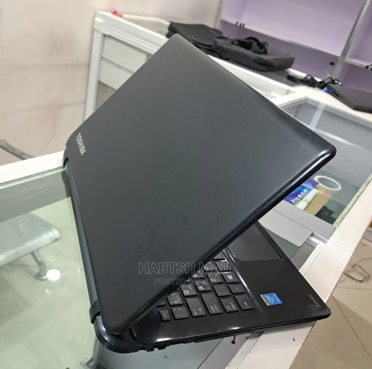 New Laptop Toshiba Satellite C55 4GB Intel Pentium HDD 500GB