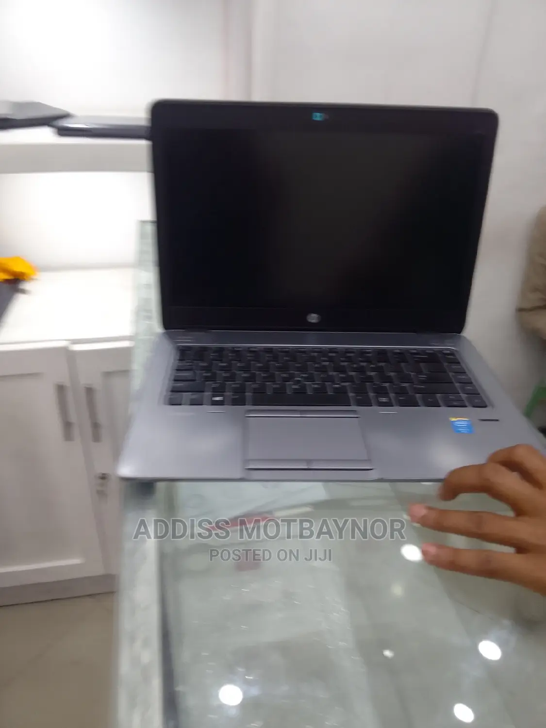 New Laptop HP 14-Dq1088wm 8GB Intel Core I7 HDD 1T