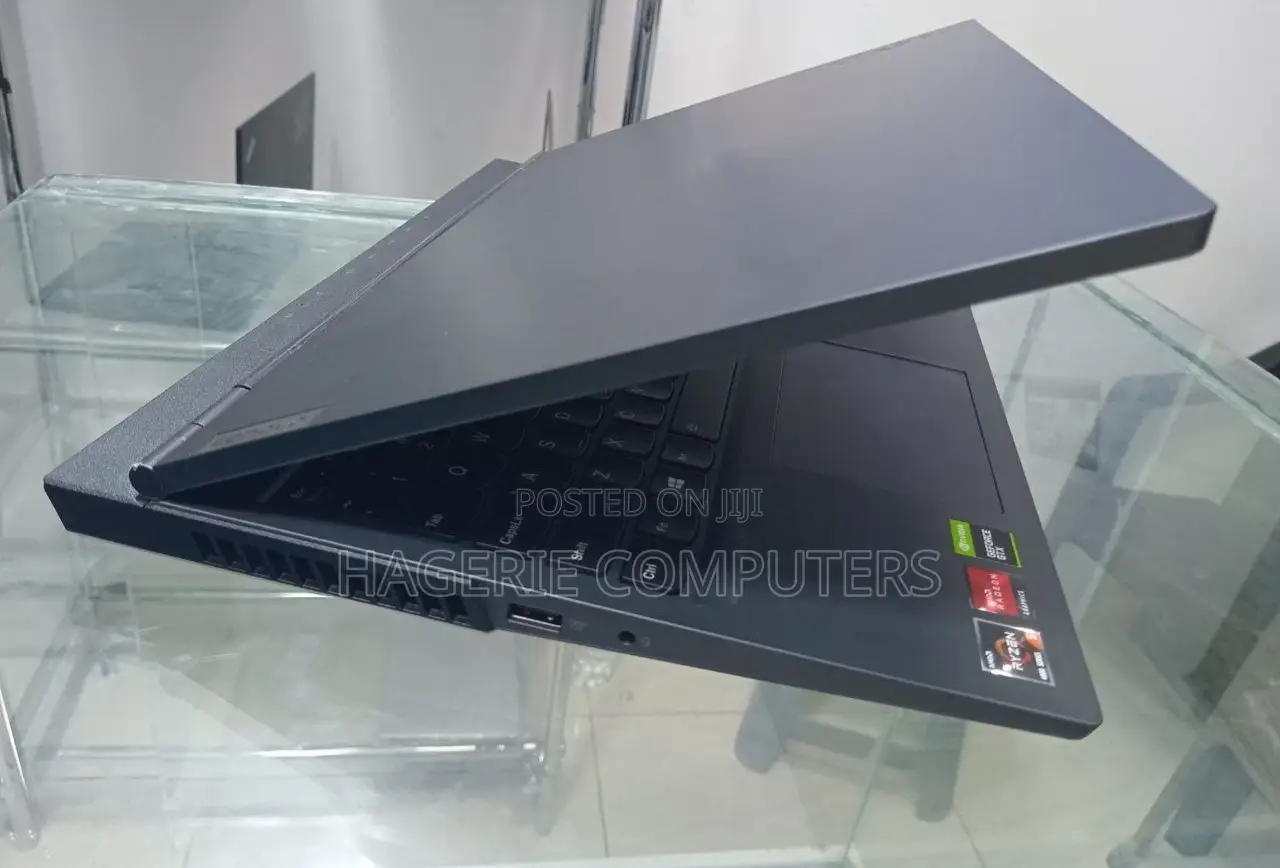 New Laptop Lenovo Legion Y520 8GB AMD Ryzen 5 HDD 1T