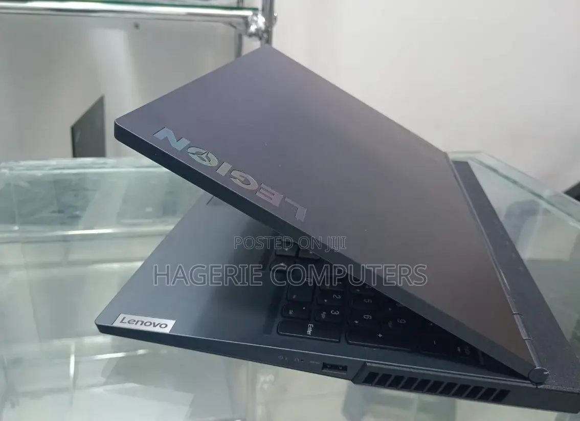 New Laptop Lenovo Legion Y520 8GB AMD Ryzen 5 HDD 1T