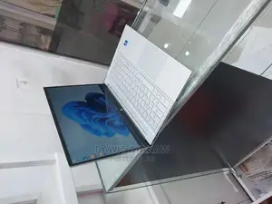 New Laptop HP Pavilion 15 12GB Intel Core I5 SSD 512GB