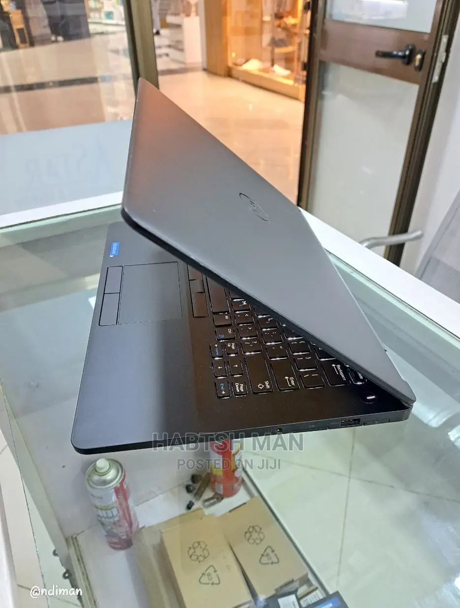 New Laptop Dell Latitude 5310 8GB Intel Core I5 SSD 256GB