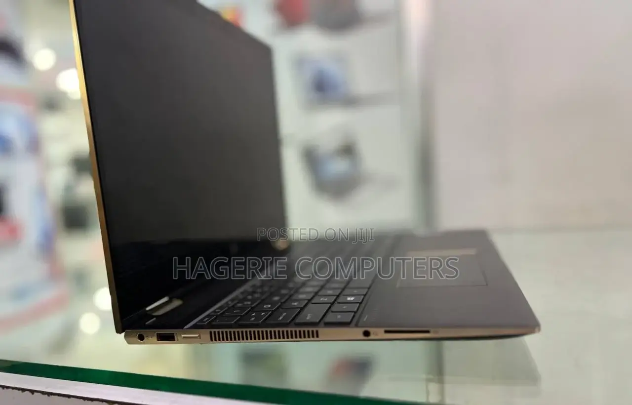 New Laptop HP Spectre X360 13 16GB Intel Core I7 SSD 512GB