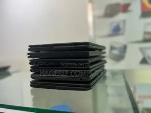 New Laptop HP X2 8GB Intel Core I5 SSD 256GB