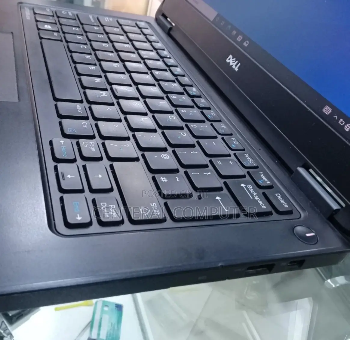 Laptop Dell Latitude 5310 4GB Intel Core I5 HDD 500GB