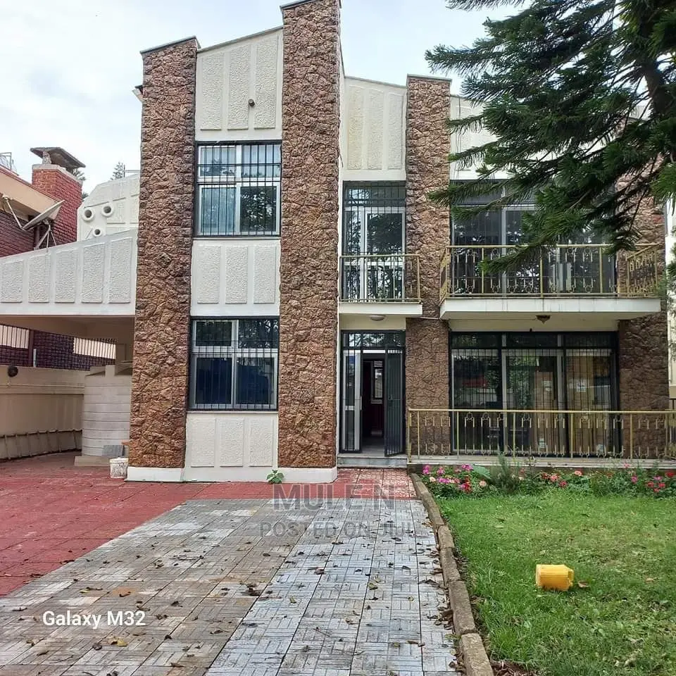 Furnished 7bdrm House in ጃክሮስ መብራት ኃይል, Bole for sale