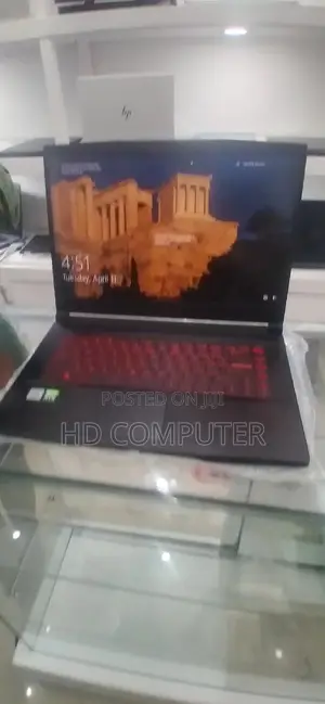New Laptop MSI 8GB Intel Core I5 SSD 256GB