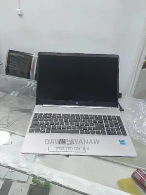 New Laptop HP Stream Notebook 8GB Intel Core I3 HDD 1T