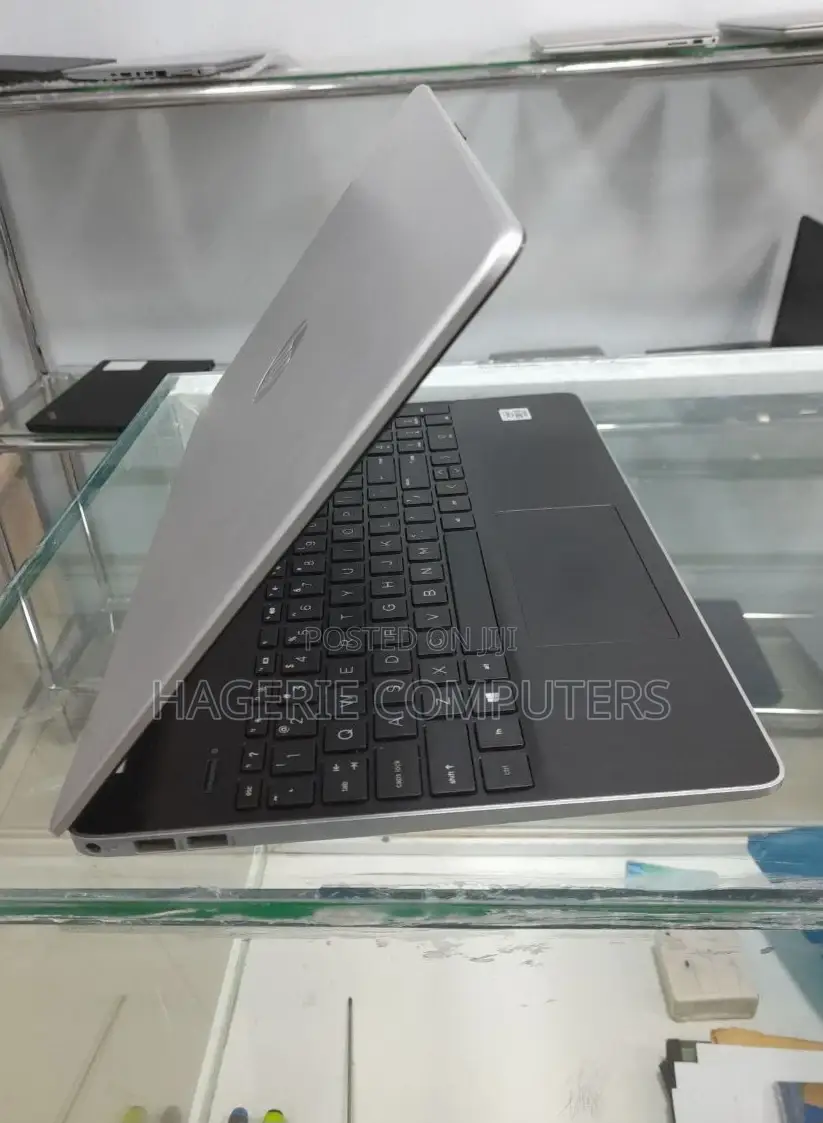 New Laptop HP Stream Notebook 8GB Intel Core I5 SSD 1T