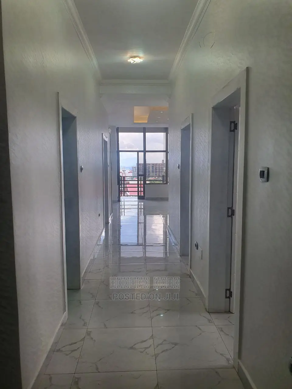 Furnished 5bdrm Apartment in Yeka for Sale