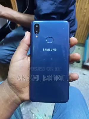 Photo - New Samsung Galaxy A10s 32 GB Blue