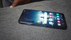 New Samsung Galaxy M10 32 GB Blue