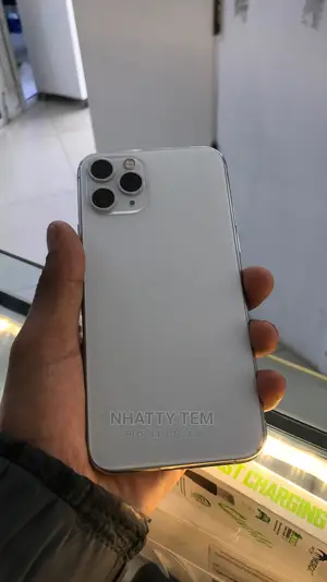 New Apple iPhone 11 Pro 64 GB White