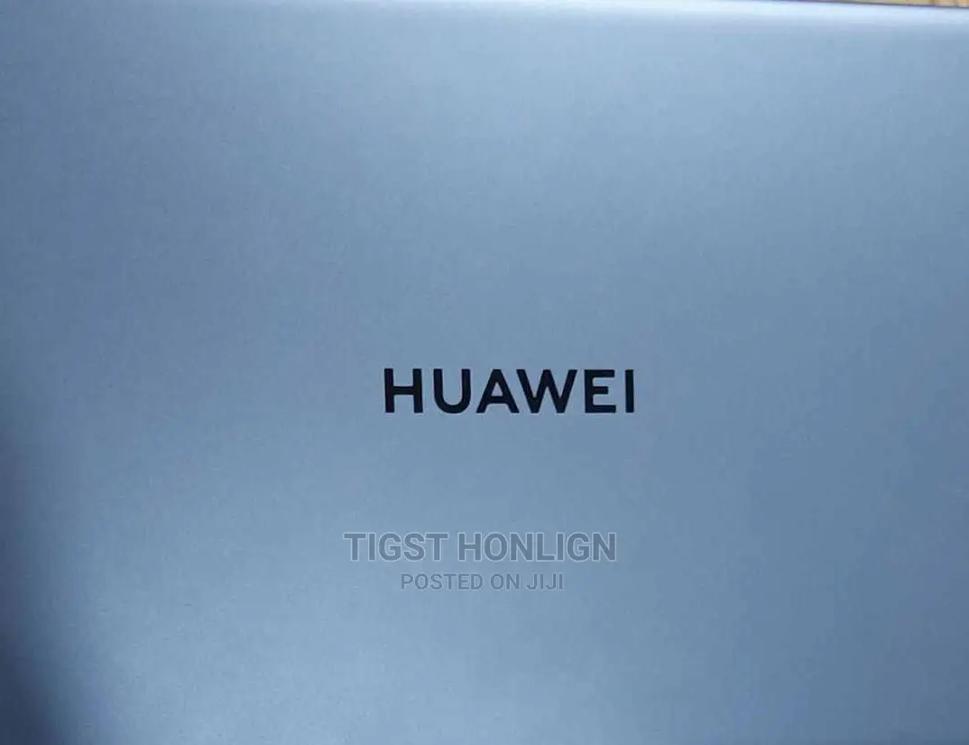 New Laptop Huawei MateBook 13 WRT-W19E 16GB Intel Core I7 SSD 512GB