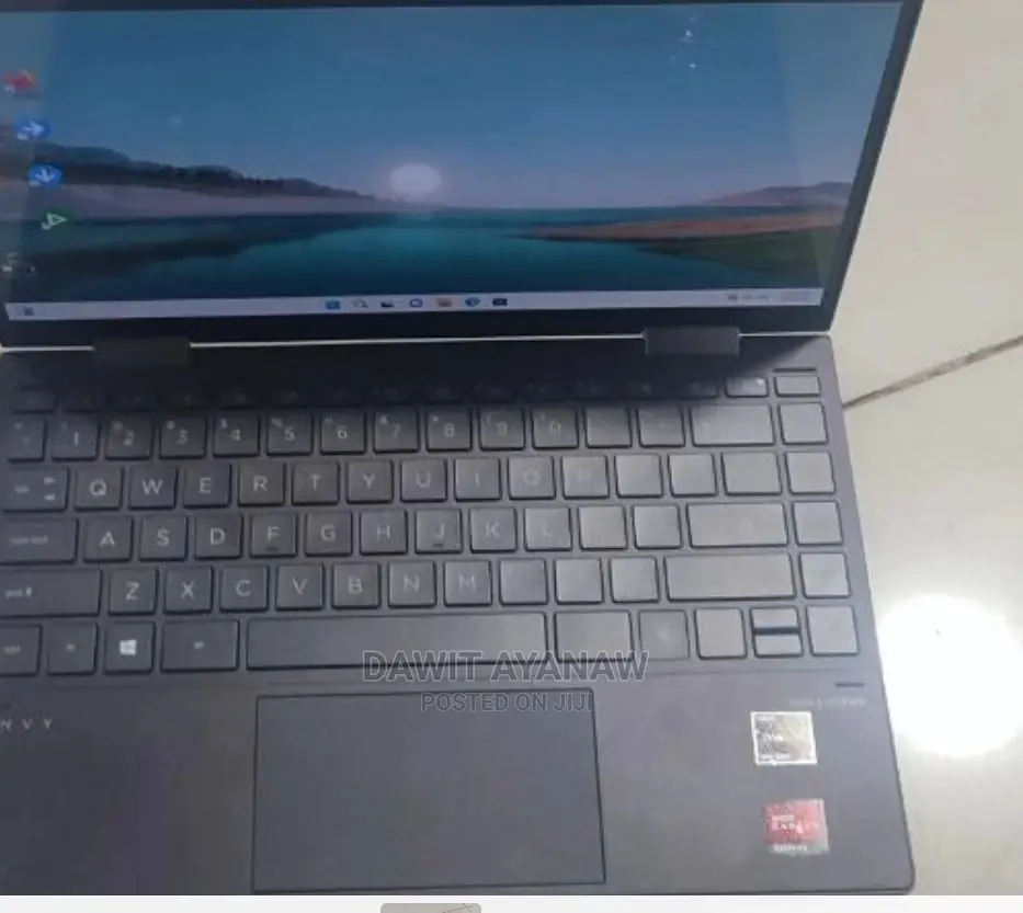 New Laptop HP Envy 13 8GB AMD Ryzen 3 SSD 512GB