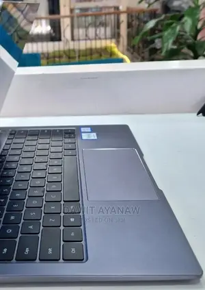 New Laptop Huawei MateBook X Pro 8GB Intel Core I5 SSD 512GB