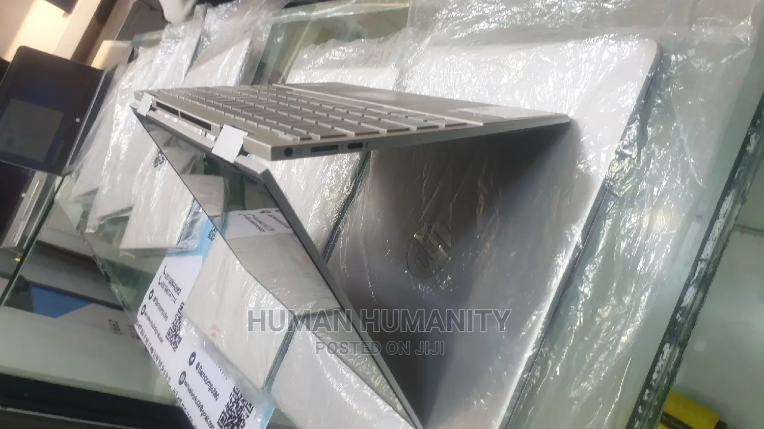 New Laptop HP Envy X360 8GB Intel Core I7 SSD 1T