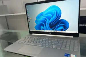 New Laptop HP Stream Notebook 8GB Intel Core I7 SSD 1T