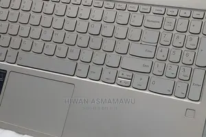 Photo - New Laptop Lenovo ThinkPad Yoga 12GB Intel Core I7 SSD 512GB