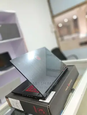 New Laptop MSI GP75 Leopard 16GB Intel Core I7 SSD 512GB