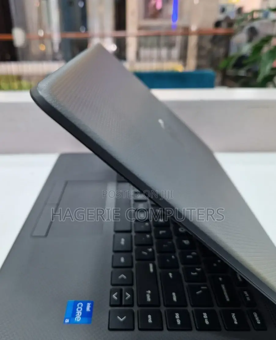 New Laptop HP 240 G6 8GB Intel Core I5 SSD 1T