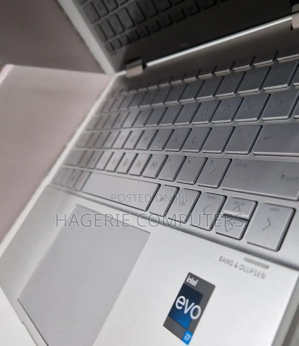 New Laptop HP Envy X360 13z 8GB Intel Core I5 SSD 512GB