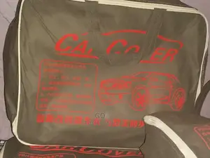 Car Cover የራሱ መያዣ ያለው ባለ ድርብ