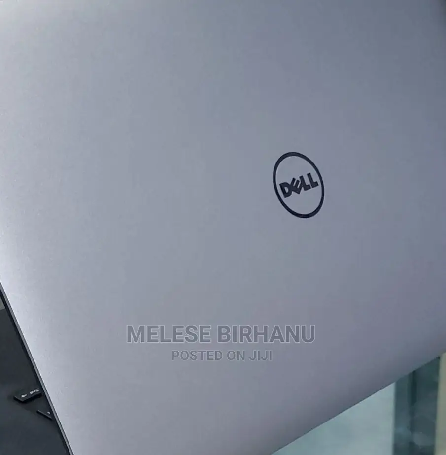 New Laptop Dell Precision 15 5520 16GB Intel Core I7 SSD 512GB