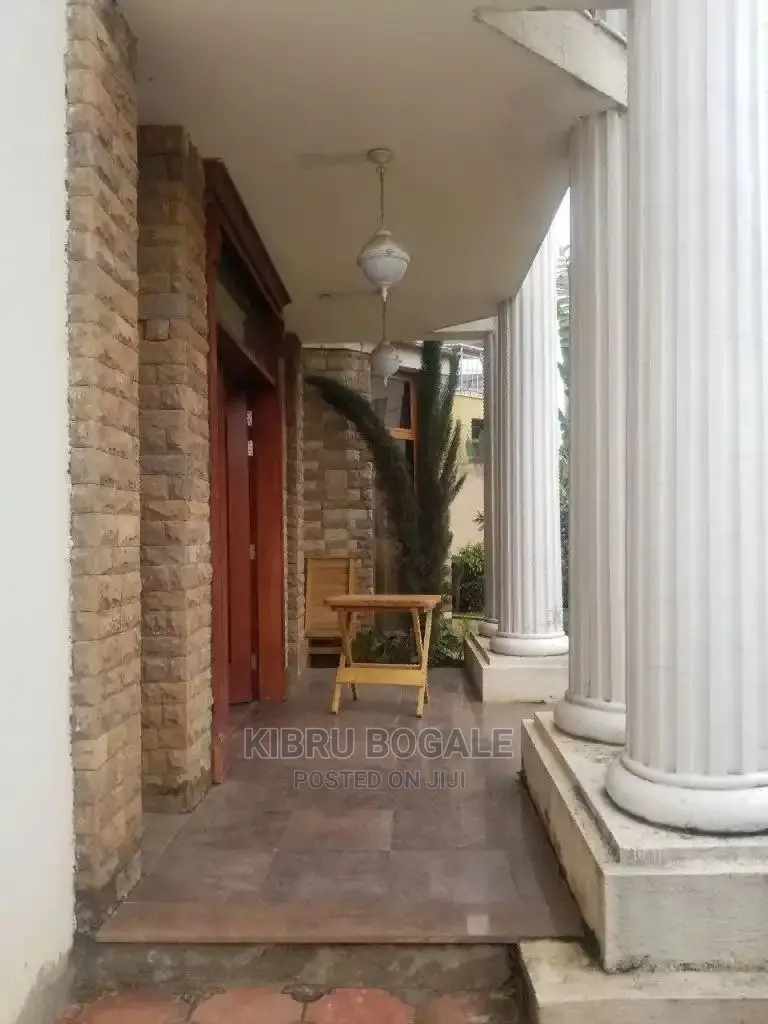 6bdrm House in Ayat, Bole for Sale