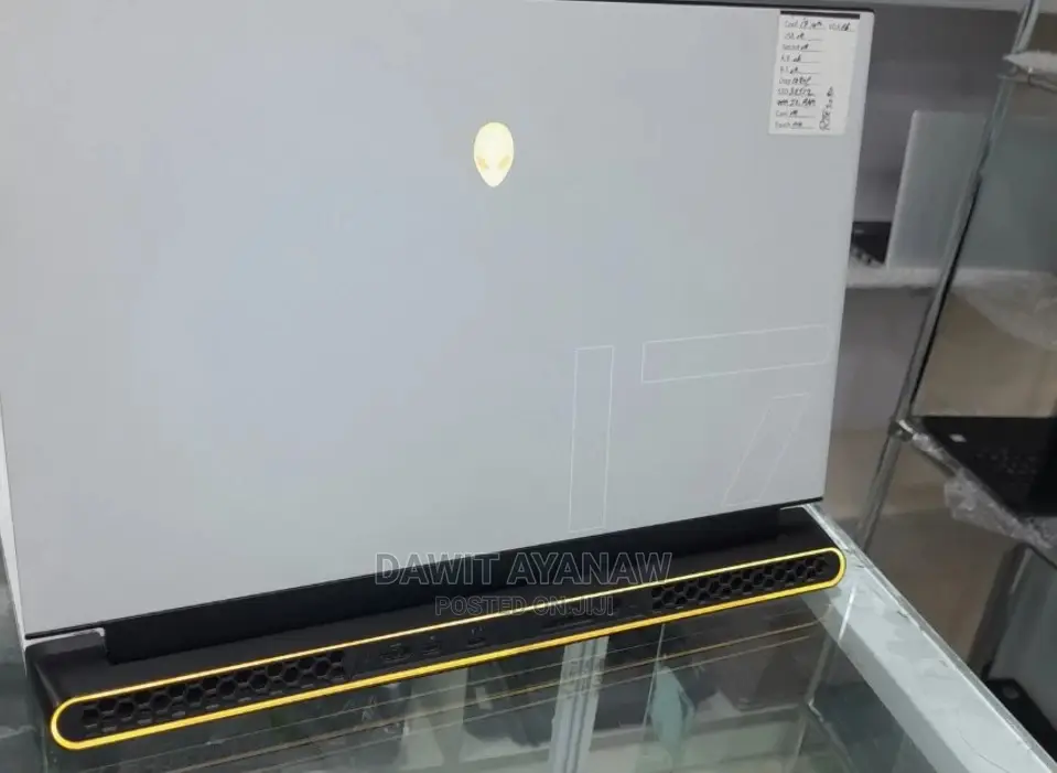 New Laptop Alienware M17x R2 32GB Intel Core I7 SSD 2T