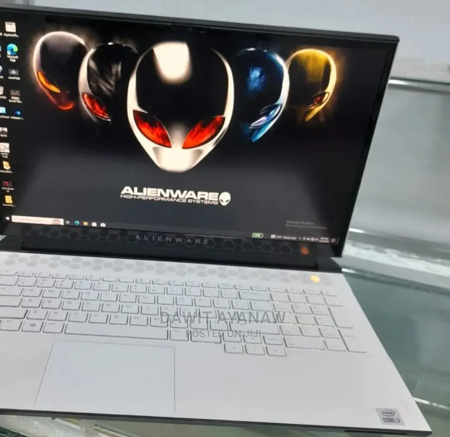 New Laptop Alienware M17x R2 32GB Intel Core I7 SSD 2T