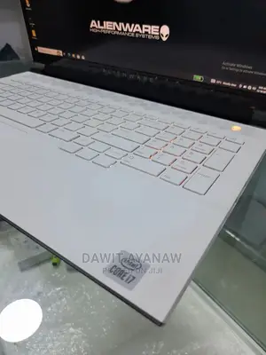 New Laptop Alienware M17x R2 32GB Intel Core I7 SSD 2T