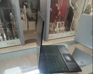 New Laptop HP Pavilion 15 8GB Intel Core I5 SSD 256GB