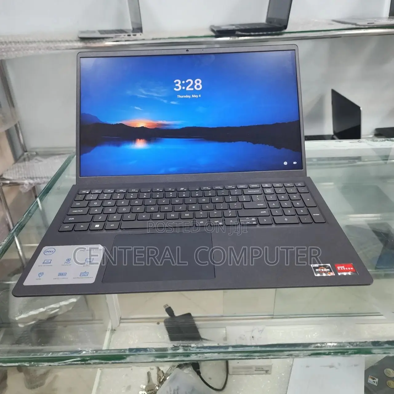 New Laptop Dell Inspiron Mini 1018 8GB AMD Ryzen 5 SSD 256GB