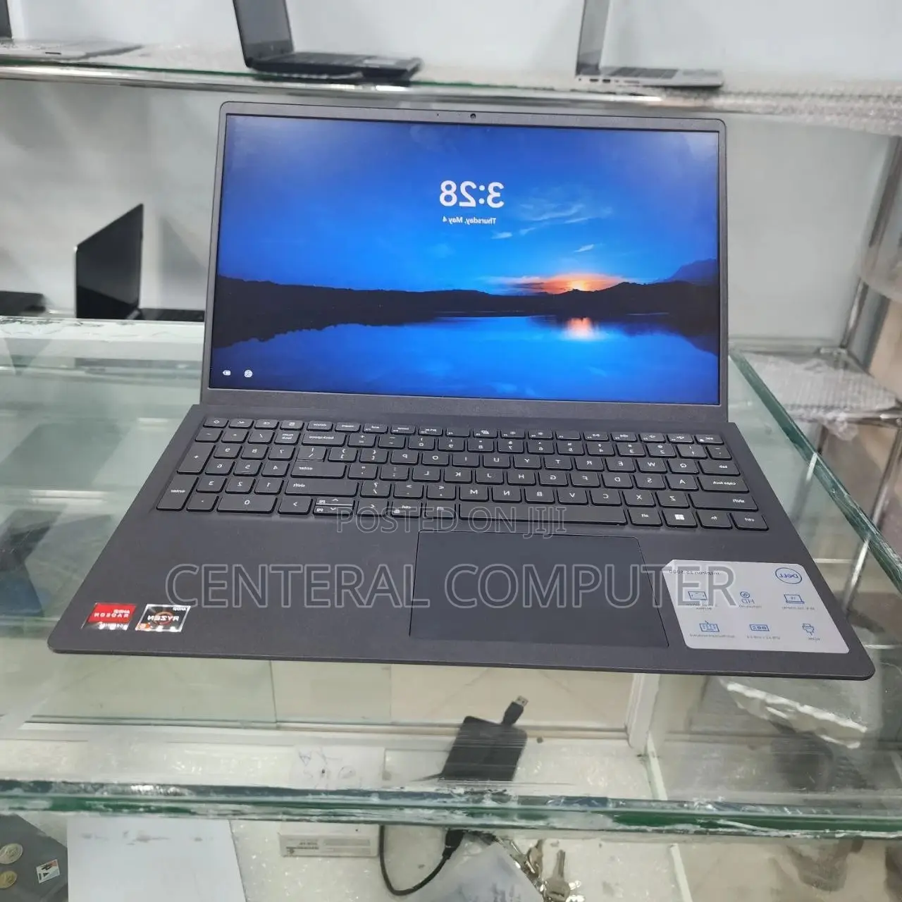 New Laptop Dell Inspiron Mini 1018 8GB AMD Ryzen 5 SSD 256GB