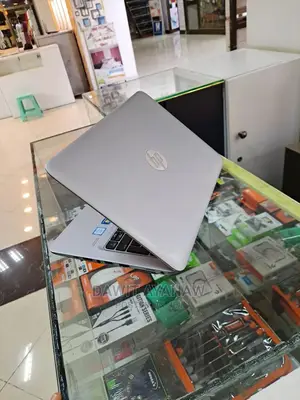 New Laptop HP EliteBook 820 G3 8GB Intel Core I3 SSD 256GB