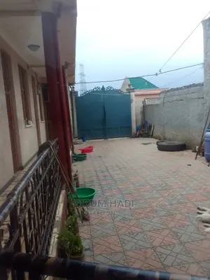 5bdrm House in Coca Sefer, Bole for Sale