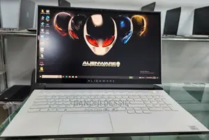 New Laptop Alienware M17x R2 32GB Intel Core I7 SSD 1T