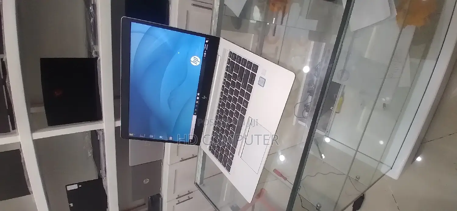 New Laptop HP EliteBook 840 G5 8GB Intel Core I5 SSD 512GB