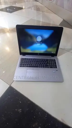 Laptop HP 15-Dy1031wm 8GB Intel Core I5 HDD 1T