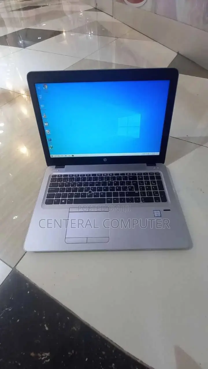 Laptop HP 15-Dy1031wm 8GB Intel Core I5 HDD 1T