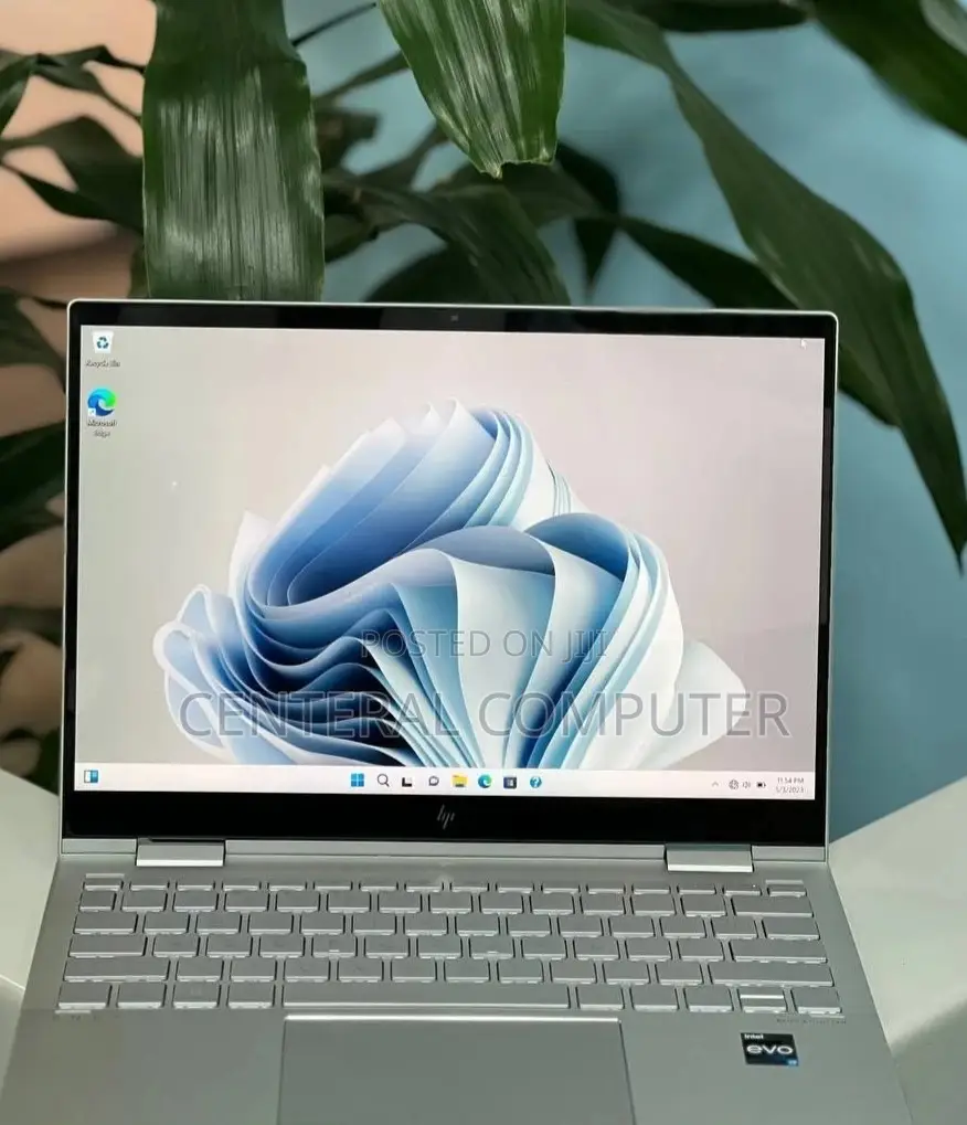 New Laptop HP Envy 15 8GB Intel Core I5 SSD 512GB